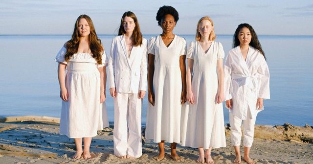 groupe de femmes de toutes tailles et origine